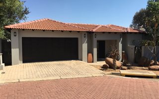 3 Bedroom House in Dainfern Ridge