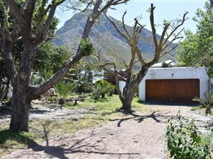 472 m² Land available in Voelklip