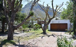 472 m² Land available in Voelklip