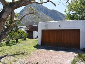 472 m² Land available in Voelklip