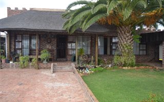 3 Bedroom House in Albertinia