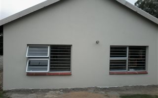 Bachelor apartment in Lombardy East