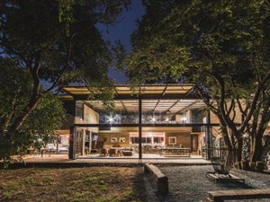 7 Bed House in Irene