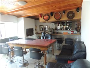 4 Bed House in Goodwood