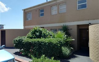 3 Bedroom Duplex in Milnerton Central