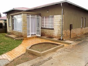 3 Bed House in Whiteridge