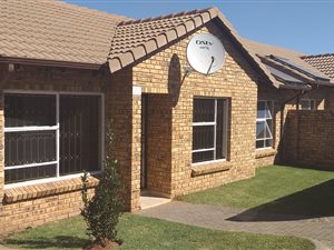 3 Bed Townhouse in Witpoortjie