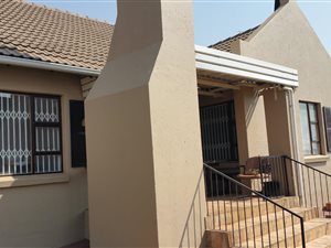 3 Bed Simplex in Pinehaven