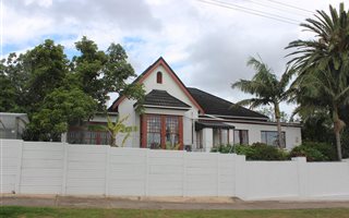 4 Bedroom House in College Hill