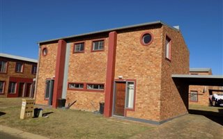 3 Bedroom Duplex in Windmill Park