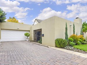 2 Bed House in Cedar Lakes