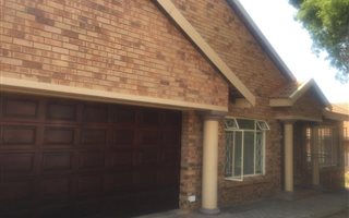 3 Bedroom House in Eldo View