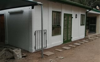 3 Bedroom House in Moseley