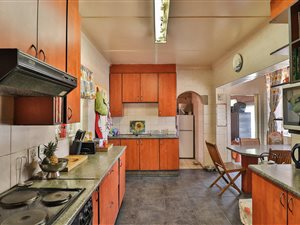 4 Bed House in Croydon
