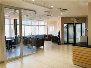 410 m² Commercial space in La Lucia