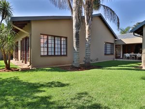 4 Bed House in Meadowbrook