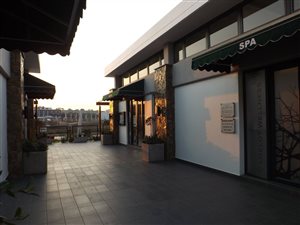 2 Bed Apartment in Longmeadow
