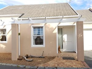 3 Bed House in Longdown