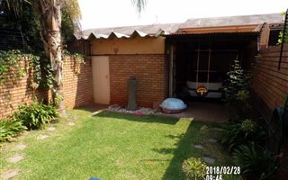 3 Bedroom Townhouse in Wonderboom AH