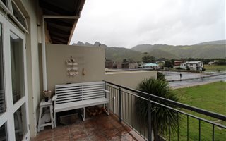 2 Bedroom Apartment in Kleinmond