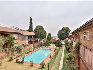 2 Bed Apartment in Ferndale