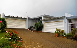 3 Bedroom Cluster in Turffontein