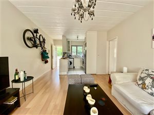 1 Bed Apartment in Melrose North