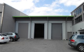 1890 m² Industrial space in Airport Industria