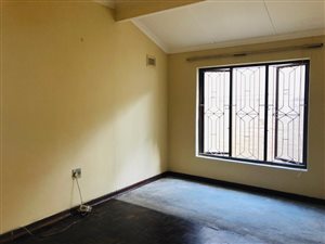5 Bed House in Verulam