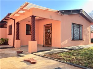 3 Bed House in Randlespark