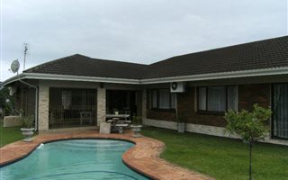 3 Bedroom House in Meerensee