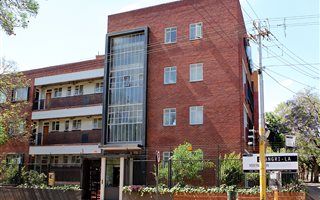 1 Bedroom Apartment in Arcadia