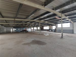 1200 m² Industrial space in Briardene