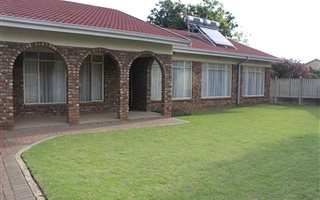 3 Bedroom House in Vanderbijlpark SW