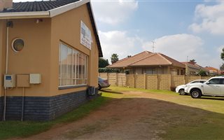 140 m² Office Space in Horison Park