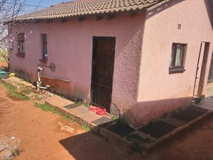 2 Bed House in Kanana Park