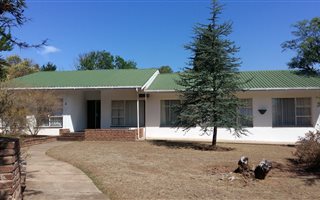 3 Bedroom House in Van Coller Park