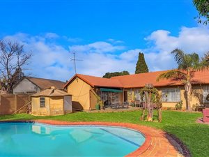 4 Bed House in Farrarmere