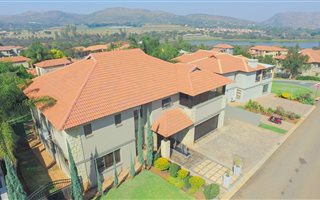 4 Bedroom House in Birdwood