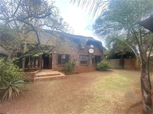 4 Bed Duet in Faerie Glen
