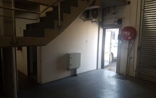 380 m² Industrial space in Cornubia