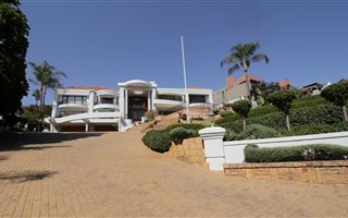 5 Bedroom House in Waterkloof