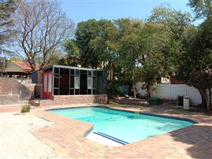 4 Bed House in Kelvin