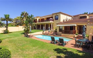 9 Bedroom House in Umhlanga Rocks