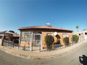 5 Bed House in Vrededorp
