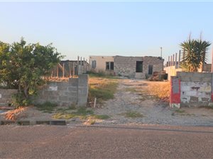 275 m² Land available in Malibu Village