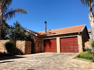 3 Bedroom Townhouse in Willowbrook