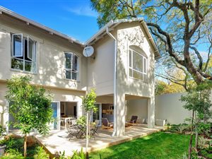 3 Bed Cluster in Saxonwold