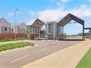 415 m² Land available in Louwlardia
