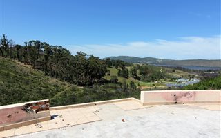 4091 m² Land available in Eastford Ridge